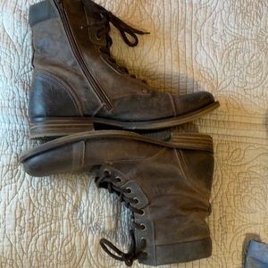 Bull Boxer distressed boot